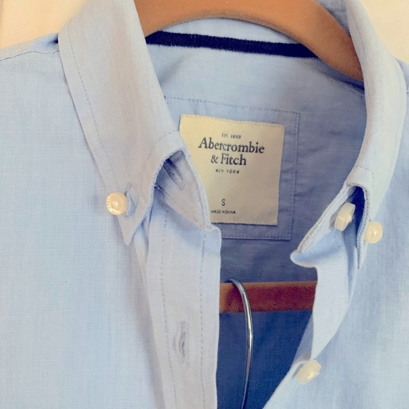 A & F cotton denim look shirt. - Picture 4 of 7